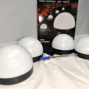 Juego de 4 Estacas Solares LED para Jardín Bell+Howell Modelo Domo - imagen 3