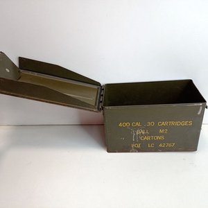 Caja Metálica EMCO para Municiones Calibre .400 con Manija - imagen 9