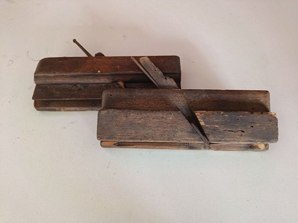 Par de Cepillos de Carpintero Antiguos para Molduras