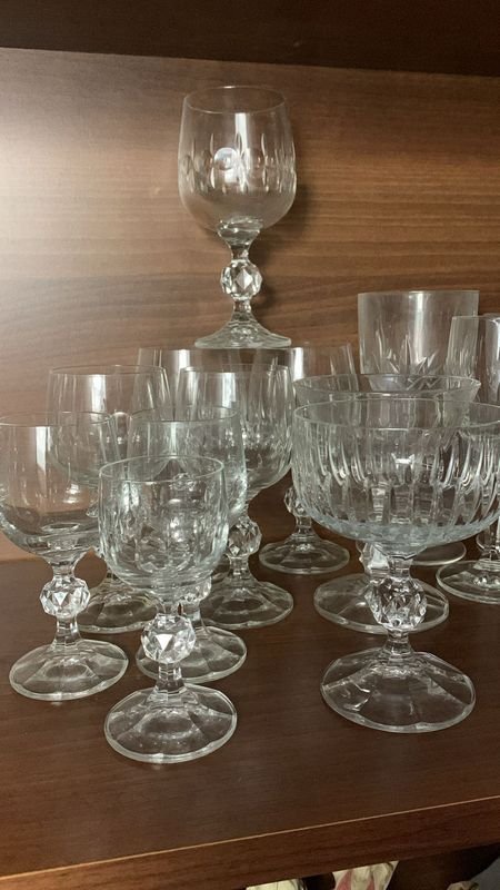 Copas de cristal de varios tamaños - imagen 2