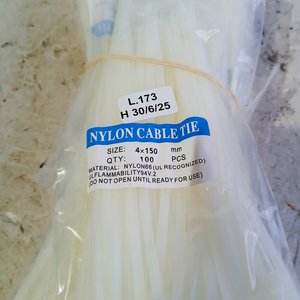 10 Paquetes de 100 Precintos de Nylon Blancos 4x150 mm - imagen 3