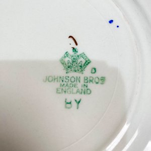Seis Platos de Porcelana Johnson Bros con Escena Galante y Guarda Azul - imagen 5