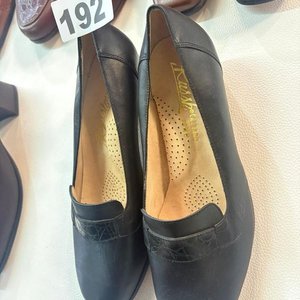 Lote de 5 Pares de Calzado de Cuero para Dama - Talles 36 y 37 - imagen 4
