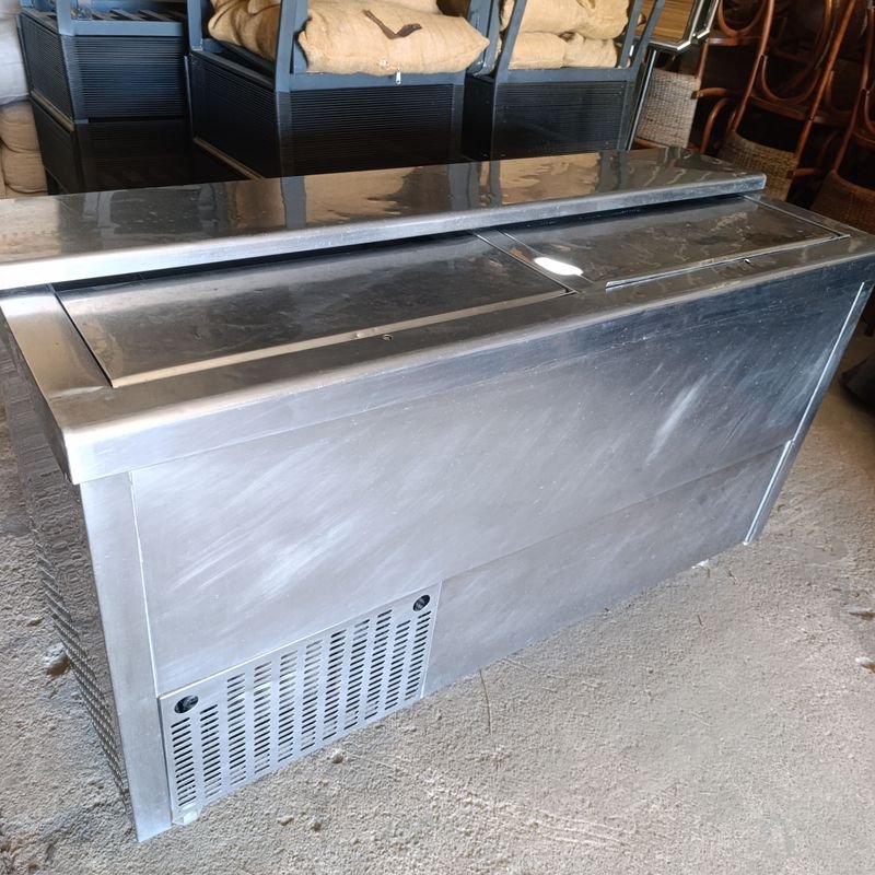 Mesada Refrigerada Profesional Modelo B1500 - imagen 5