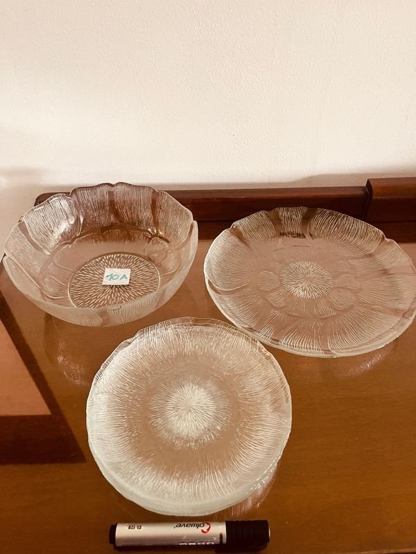 Set de Vajilla de Vidrio Transparente con Diseño Floral: Bowl y Platillos