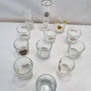 L 494 - 12 Piezas - Surtido de vasos y copas en vidrio con diseños de marcas de bebidas, ideal para completar tu colección o uso diario - imagen 1