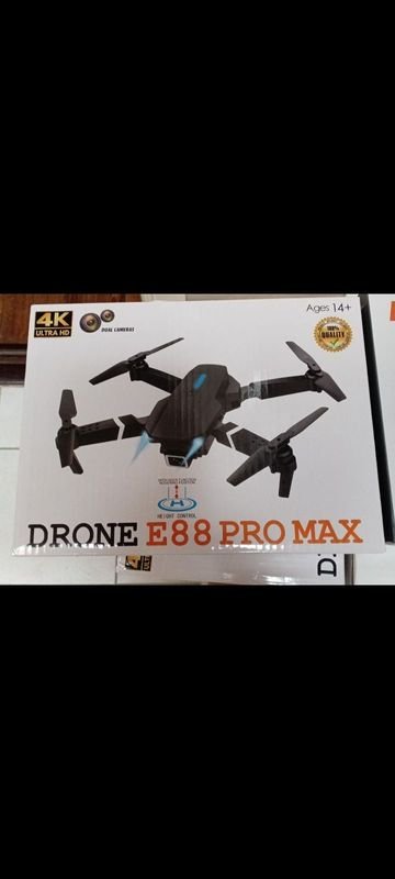 Drone con estuche y accesorios Pro Max