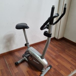 Bicicleta fija de ejercicio Winner con marcador digital - imagen 5