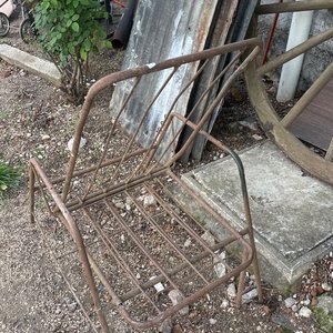 Lote anterior: Sillón Reposera Metálico Desgastado