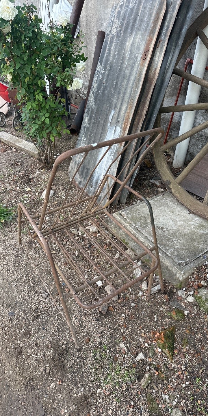 Sillón Reposera Metálico Desgastado