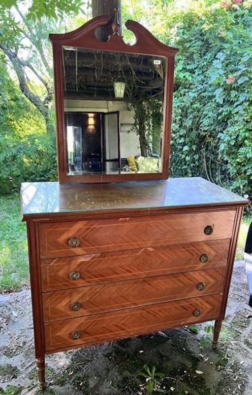 Item 891837 - Image 0