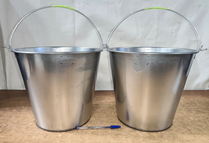 Item 16765 - Image 0