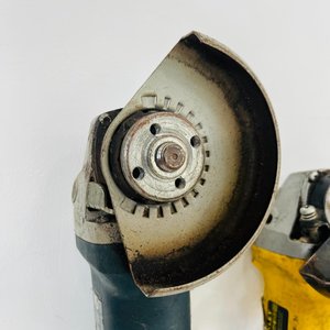 Lote de 3 Amoladoras: Bosch, Stanley y Bricotech - imagen 3