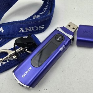 Reproductor MP3 Sony Walkman Digital Purple - imagen 2
