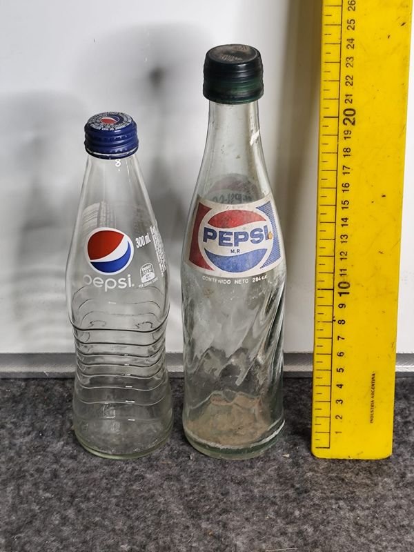 Dos Botellas Antiguas Pepsi Coleccionables