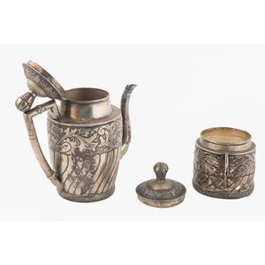 Tetera y Azucarero de Plata 800 Labrada con Flores - imagen 2