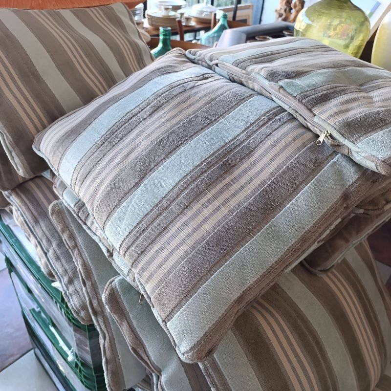 Almohadones de chenille de 55 cm x 40 cm en impecable estado