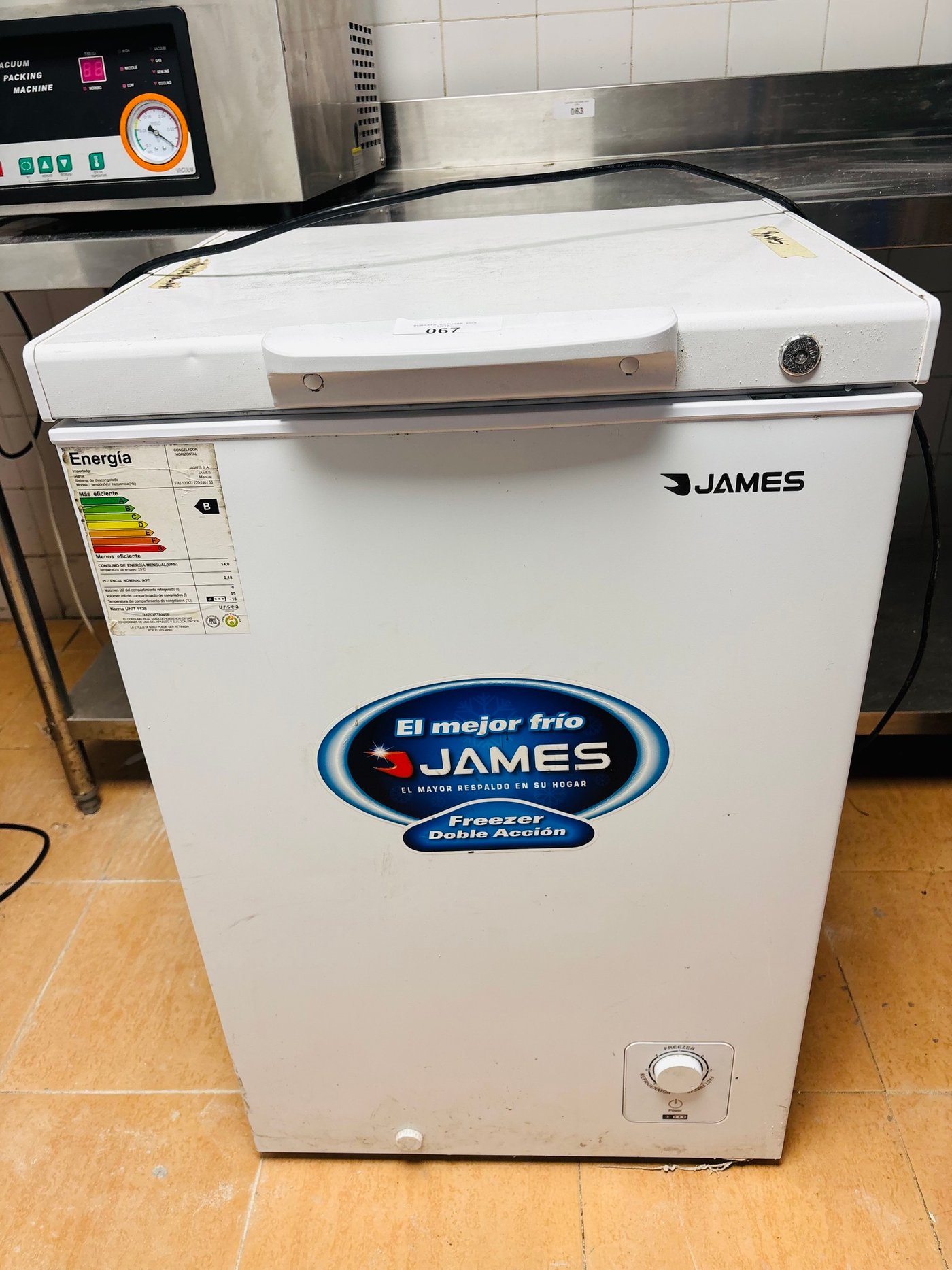 Freezer James 95 Lts Blanco