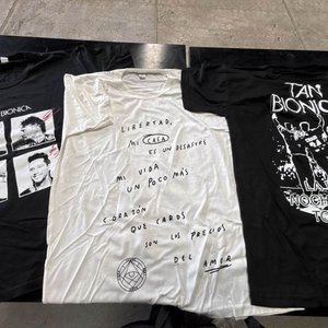 Lote siguiente: Remeras de Algodón Estampadas "Tan Biónica"