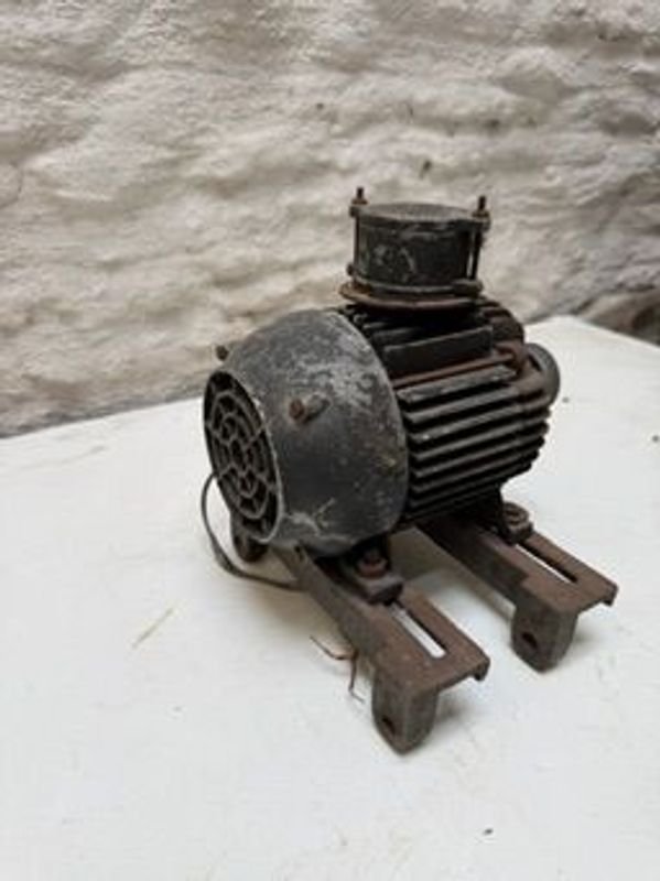 Item 878565 - Image 1