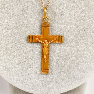 Cadena Enchapada con Cruz Crucifijo Dorado - imagen 3