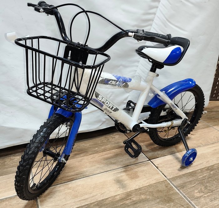 Bicicleta infantil con accesorios y ruedas auxiliares - imagen 3