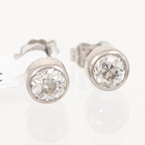 Par de Tornillos de Oro Blanco con Brillantes Aprox. 1Ct - imagen 1