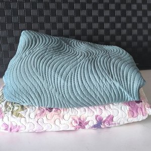 Juego de Colchas Floreadas y Turquesa para 1 Plaza - imagen 1
