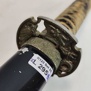 Katana Japonesa Tradicional con Detalles Grabados - imagen 9