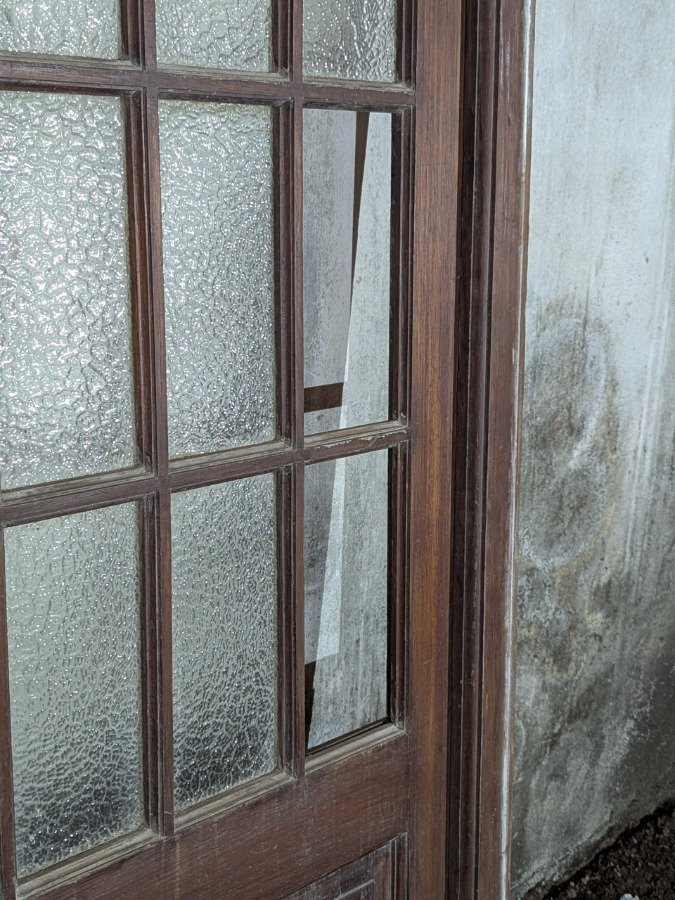 Puerta antigua de tablero con diseño tipo colonial - imagen 5
