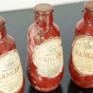 3 Botellas de Gres Lancers Importadas de Portugal - imagen 2
