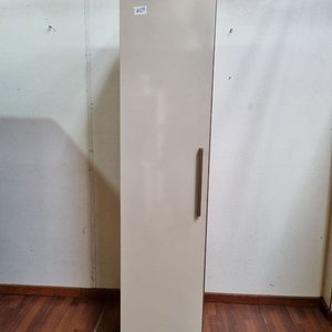 Lote anterior: Mueble Auxiliar Alto con Puerta y Estantes Interiores