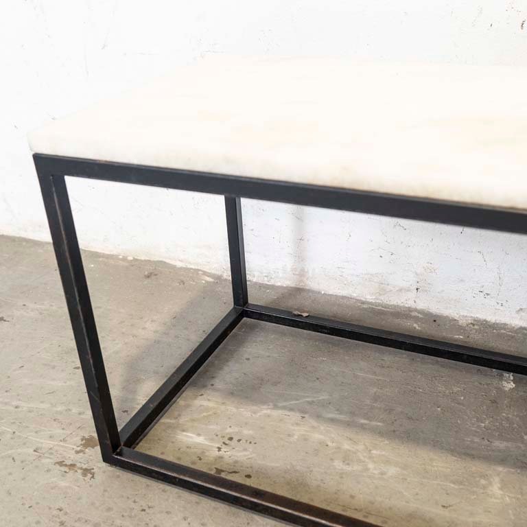 Mesa ratona de metal con tapa de mármol para decorar tu hogar - imagen 3