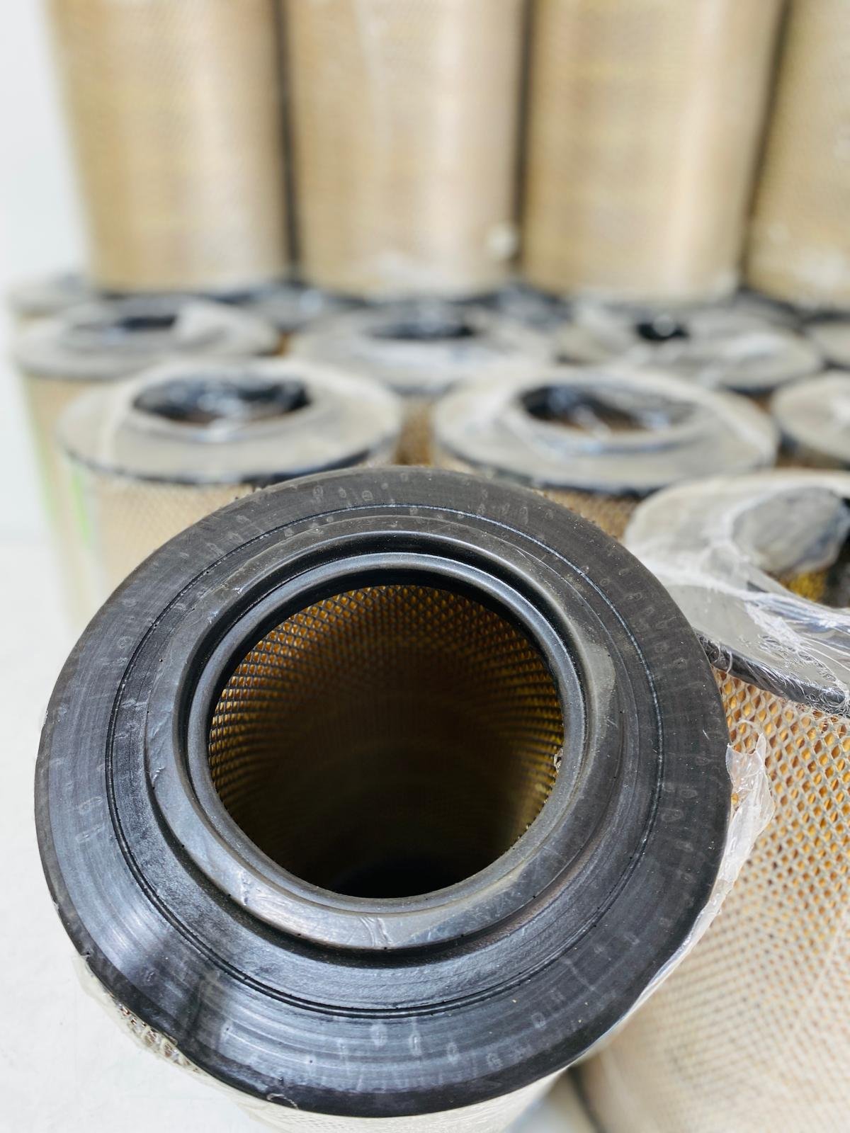 Item lote-x18-filtros-de-aire-iveco - Image 0