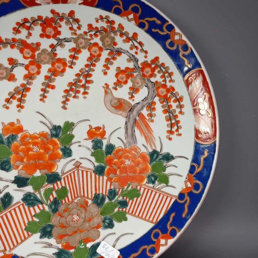 Plato de porcelana japonés pintado a mano con diseño floral y pájaros - imagen 4