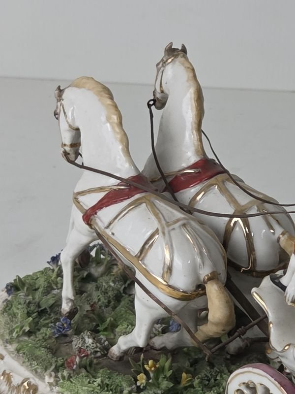 Pieza de porcelana policromada de Luigi Fabris, siglo XX - imagen 11