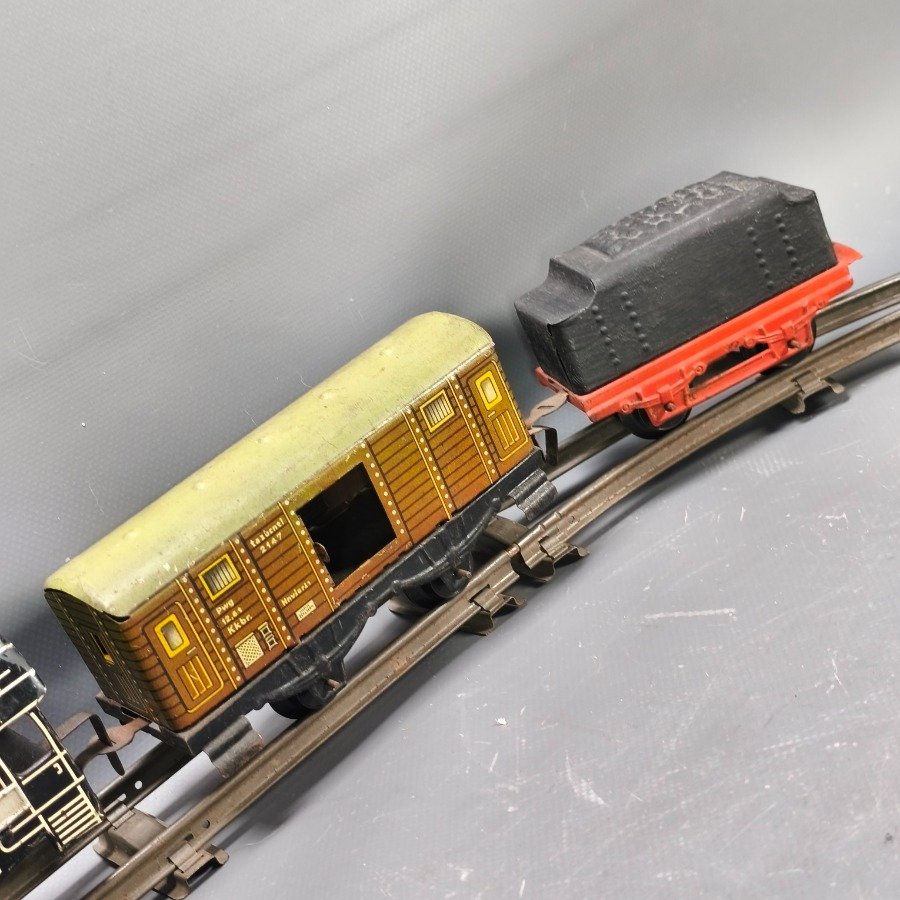 Item 17669 - Image 13