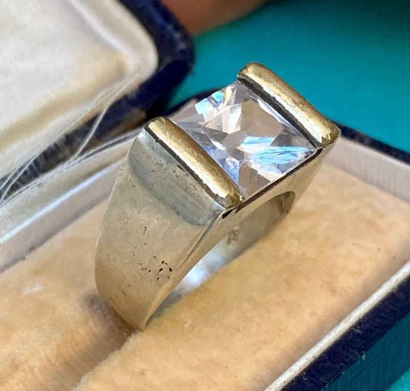 Item 837847 - Image 0