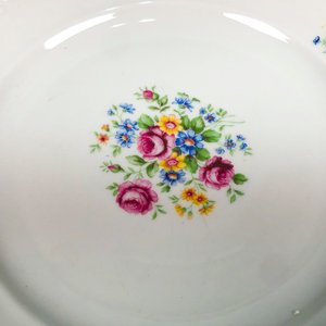 Plato de Porcelana Alemana Bavaria Schlottenhof Blanco Floral con Guarda Dorada - imagen 3