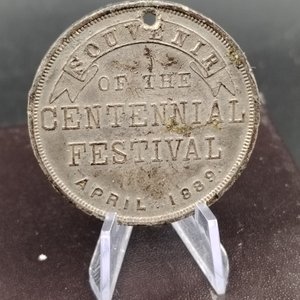 Medalla Souvenir Centenario George Washington 1789-1889 de Peltre - imagen 4