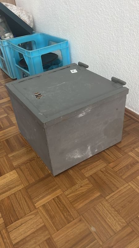 Caja de hierro macizo sin cerradura - imagen 2