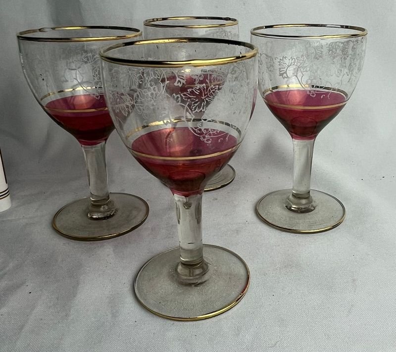 Copas de cristal con diseño etched y borde dorado - imagen 2