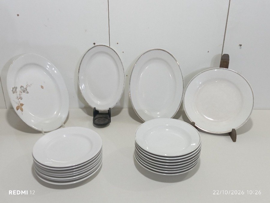 Set de 20 Piezas de Cerámica Blanca: Platos Hondos, Llanos y Fuentes Ovaladas para Servir