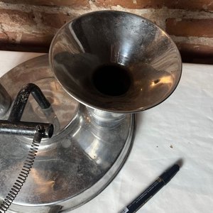 Vinera Antigua de Acero Inoxidable para Dos Damajuanas - imagen 4