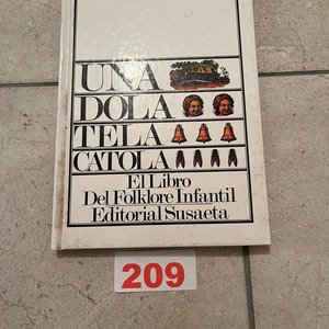 Lote anterior: El Libro del Folklore Infantil: Una Dola Tela Catola por Carmen Bravo-Villasante