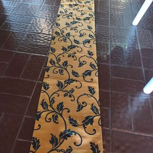 Lote anterior: 12 Caminos de Mesa Naranja con Diseño Floral Negro