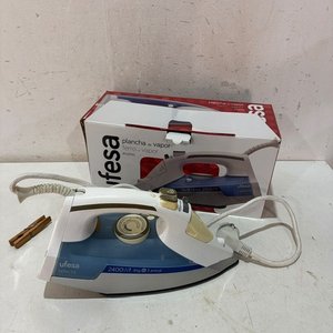 Lote siguiente: Plancha a Vapor Ufesa Select 2400W con Base Cerámica