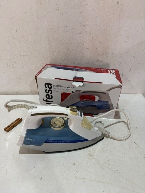 Plancha a Vapor Ufesa Select 2400W con Base Cerámica