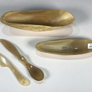 Set de 4 Piezas para Servir en Guampa: Cuchillo, Cuchara y 2 Recipientes - imagen 1