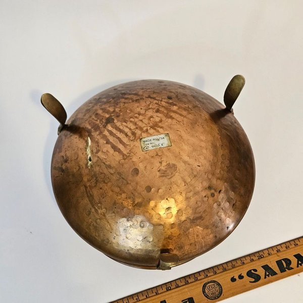 Gran olla de cobre con patas de bronce para venta - imagen 4